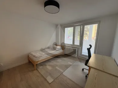 Na prenájom 3-izbový byt, 82 m², Žilina, Černovská