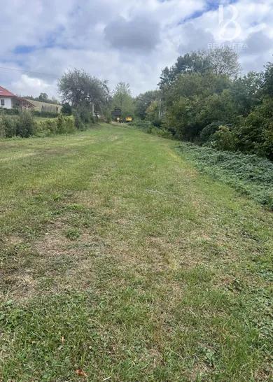 Na predaj pozemok, Pavlovce, -