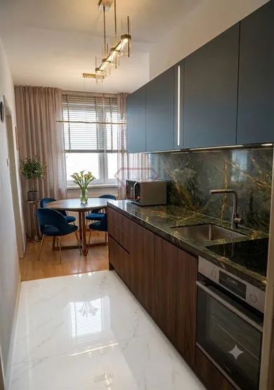 Na predaj 3-izbový byt, 74 m², Sereď, D. Štúra