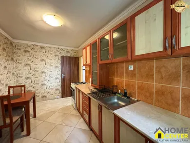 Na prenájom 2-izbový byt, 58 m², Komárno