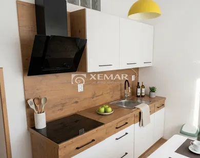 Mieszkania na wynajem, 1-pokojowe, Banská Bystrica · €570