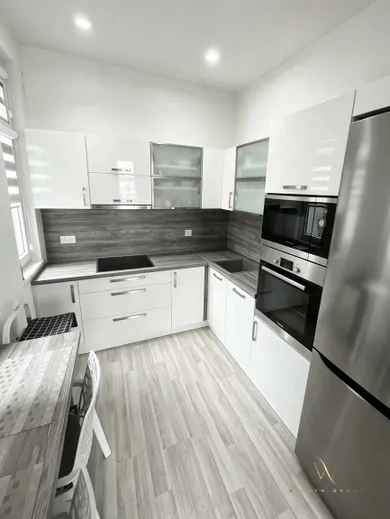 Na predaj 2-izbový byt, 50 m², Bratislava-Ružinov, Jašíkova