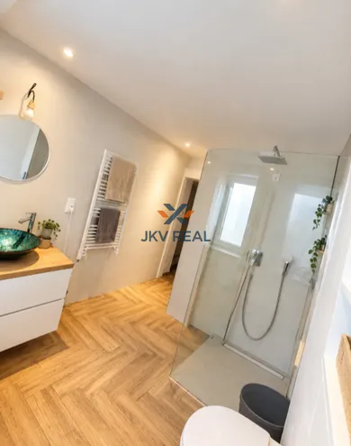 Na prenájom 2-izbový byt, 57 m², Nitra, Hodžova