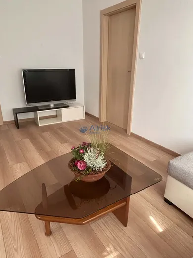 Na prenájom 2-izbový byt, 59 m², Prešov, Kováčska