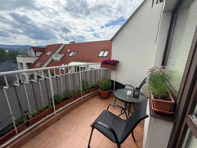 Eladó lakások, 4-szobás, Banská Bystrica · €410 000