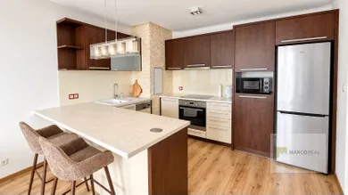 Na prenájom 2-izbový byt, 49 m², Trnava, Ulica Vladimíra Clementisa