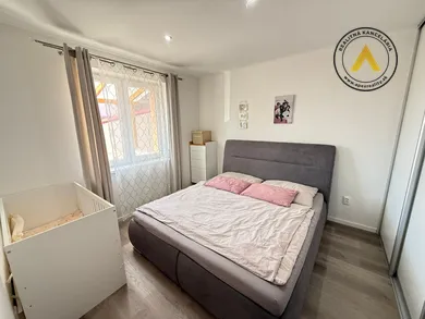Na predaj 2-izbový byt, 58 m², Hlohovec, Železnicná