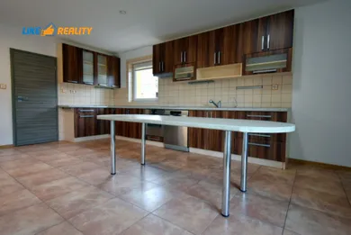 Na predaj 5-izbový dom, 244 m², Martin, Stráne