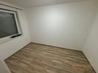Na prenájom 2-izbový byt, 38 m², Rajka