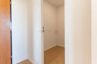 Na predaj 3-izbový byt, 65 m², Trnava, Ulica Hospodárska