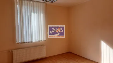 Na prenájom komerčné, 17 m², Nitra, Coboriho