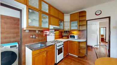 Na prenájom 4-izbový byt, 95 m², Pezinok, Moyzesova