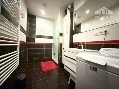 Na predaj 2-izbový byt, 60 m², Dubnica nad Váhom