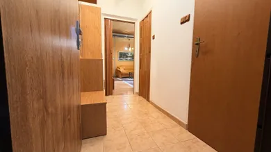 Na prenájom 1-izbový byt, 39 m², Bratislava-Dúbravka, Ľuda Zúbka