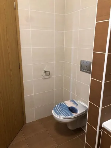 Na prenájom 2-izbový byt, 57 m², Bratislava-Ružinov, Čaklovská