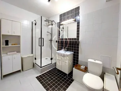Mieszkania na sprzedaż, 4-pokojowe, Bratislava-Petržalka · €325 000