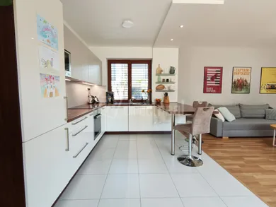 Na predaj dom, 116 m², Bratislava-Záhorská Bystrica, Strmý vŕšok