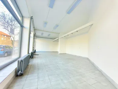 Na prenájom komerčné, 108 m², Bratislava-Staré Mesto, Šancová