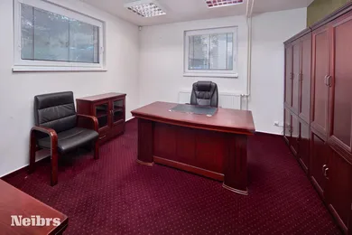 Lokale komercyjne na wynajem, Bratislava-Staré Mesto · €1000