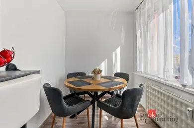 Na predaj 2-izbový byt, 65 m², Zvolen