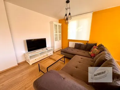 Na prenájom 3-izbový byt, 90 m², Nové Zámky, Nová