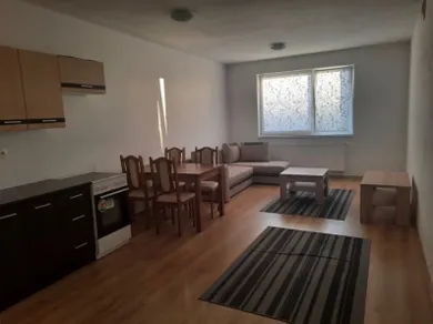 Na predaj 2-izbový byt, 64 m², Bratislava-Petržalka, Údernícka