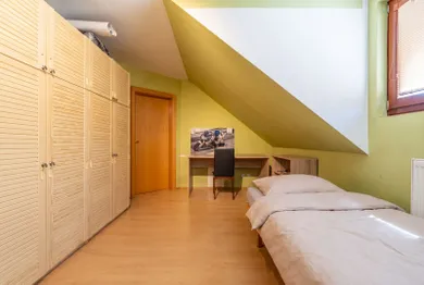Na predaj 6-izbový dom, 166 m², Trenčín, Opatovská
