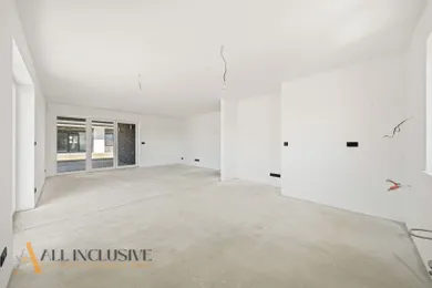 Na predaj 4-izbový dom, 116 m², Hviezdoslavov