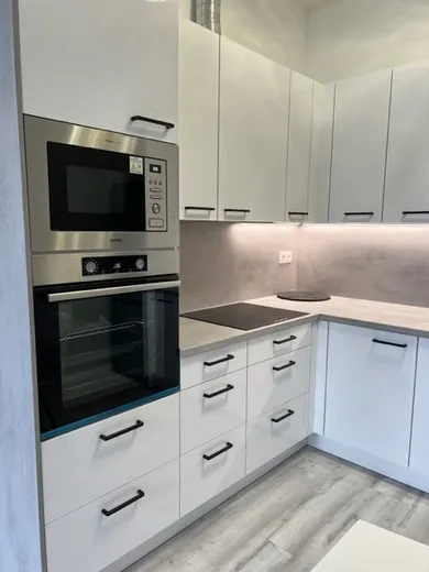 Na predaj 2-izbový byt, 60 m², Bratislava-Petržalka, Pankúchova
