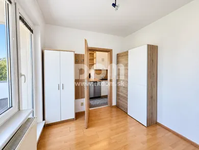 Na prenájom 4-izbový byt, 84 m², Kysucké Nové Mesto