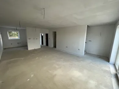 Domy na predaj 4-izbový, Bratislava-Vrakuňa · €325 000