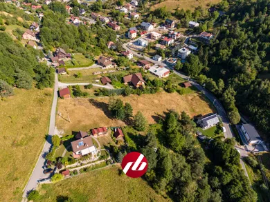 Na predaj pozemok, 235 m², Riečka