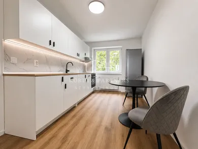 Mieszkania na wynajem, 2-pokojowe, Komárno · €570