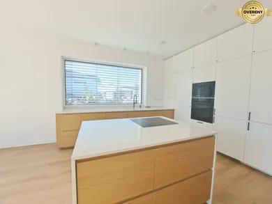 Na prenájom 5-izbový dom, 130 m², Poprad