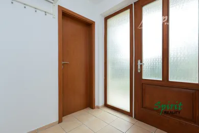 Na predaj 4-izbový dom, 81 m², Jánovce