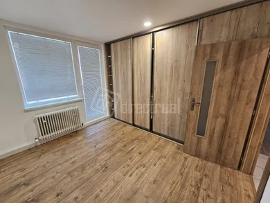 Na prenájom 3-izbový byt, 65 m², Galanta, Krásna