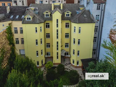 Na predaj objekt, 35 m², Bratislava-Staré Mesto, Grösslingova