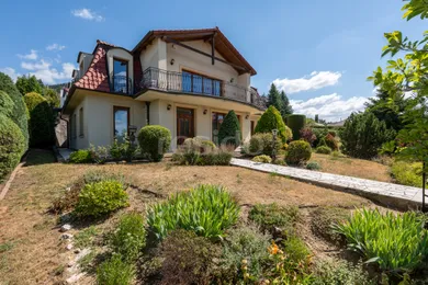 Domy na predaj 10-izbový, Nitra · €749 900