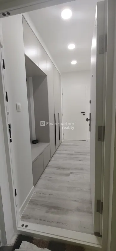 Na predaj 3-izbový byt, 56 m², Bratislava-Ružinov, Sečovská