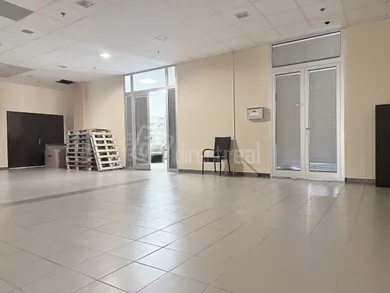 Na predaj komerčné, 34 m², Galanta, Hlavná