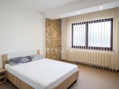 Na predaj 3-izbový byt, 100 m², Spišská Nová Ves