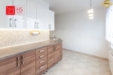 Na predaj 3-izbový byt, 71 m², Nové Zámky, Nábrežná