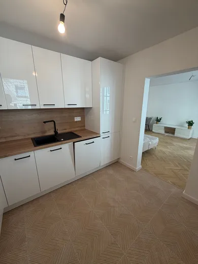 Na predaj 4-izbový byt, 80 m², Bratislava-Dúbravka, Drobného