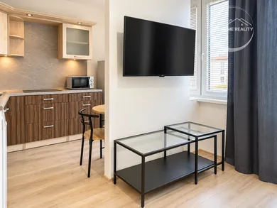 Na prenájom 1-izbový byt, 30 m², Komárno, Družstevná
