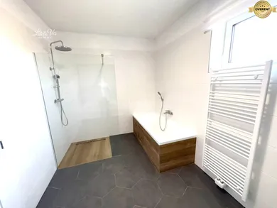 Na predaj 4-izbový dom, 175 m², Lužianky
