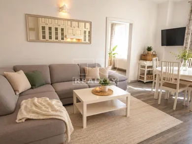 Byty na predaj 2-izbový, Púchov · €165 000