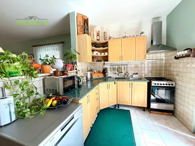 Na predaj 5-izbový dom, 250 m², Lozorno, Hlavná