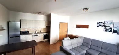 Na predaj 3-izbový byt, 64 m², Trenčín, Armádna