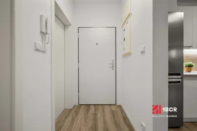 Na predaj 2-izbový byt, 61 m², Bratislava-Dúbravka, Nejedlého