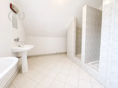 Na prenájom komerčné, 14 m², Topoľčany, Streďanská